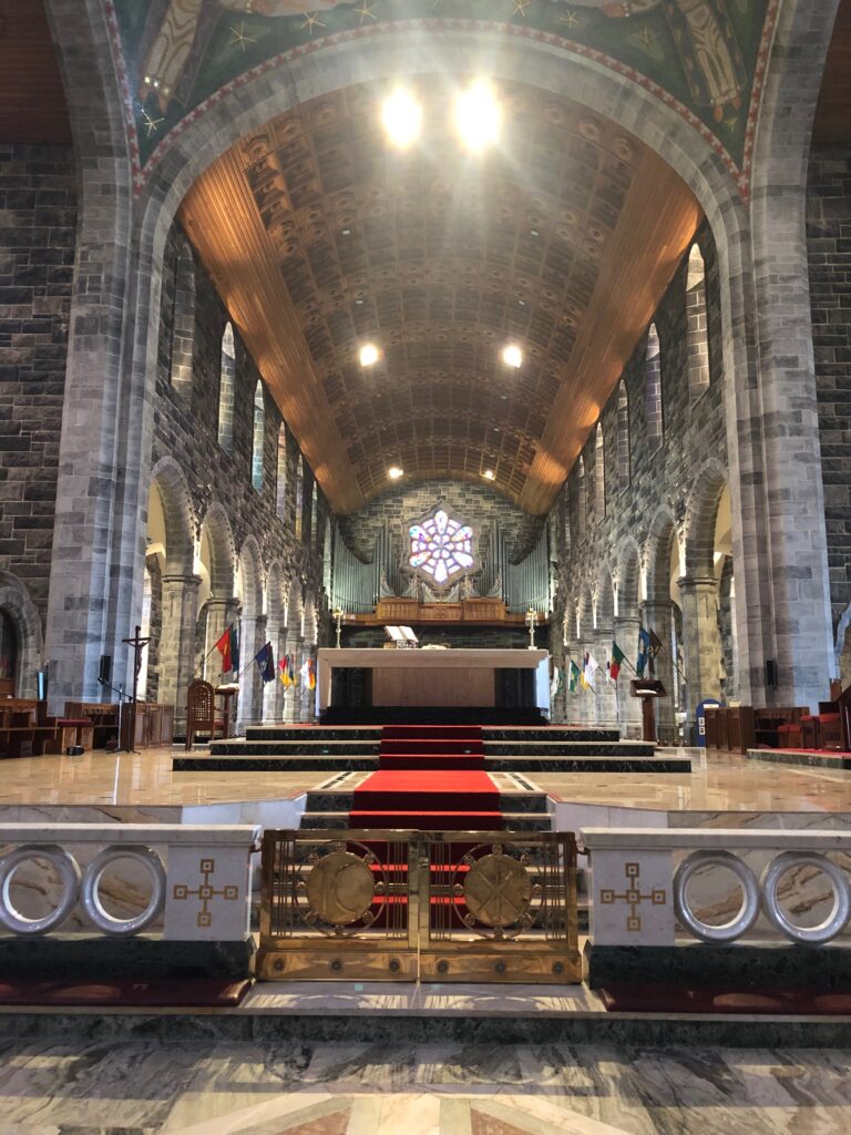 Galway Cathedral: Marble heaven. Parking: 5€—worth it.